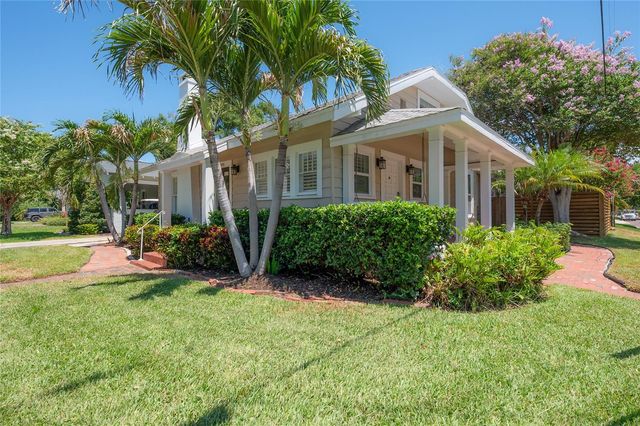 3001 W SAN JOSE STREET, Tampa, FL 33629