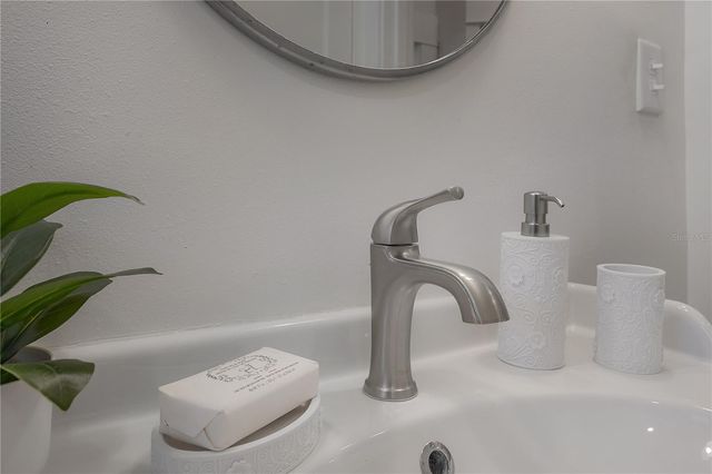3001 W SAN JOSE STREET, Tampa, FL 33629