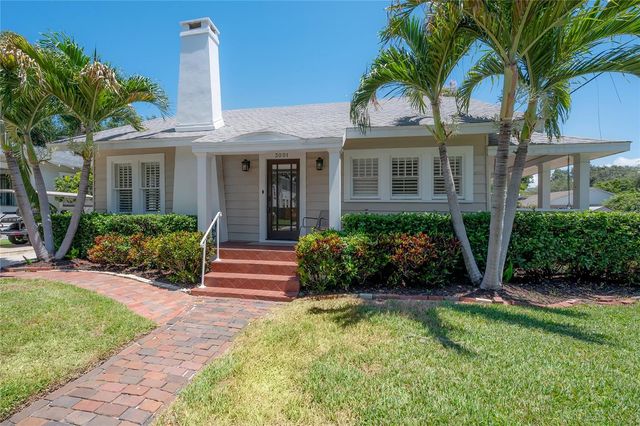 3001 W SAN JOSE STREET, Tampa, FL 33629