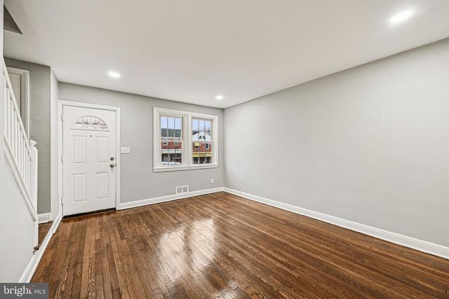 38 UPMANOR RD, Baltimore, MD 21229
