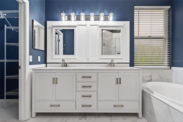 4956 CREEKSIDE TRAIL, Sarasota, FL 34243