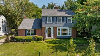 1667 Richmond Road, Lyndhurst, OH 44124