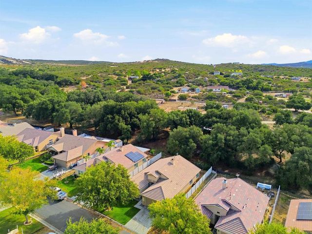 32448 Evening Primrose Trail, Campo, CA 91906