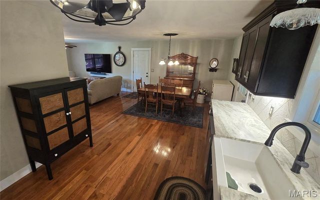 831 Old Colony Road, Defiance, MO 63341