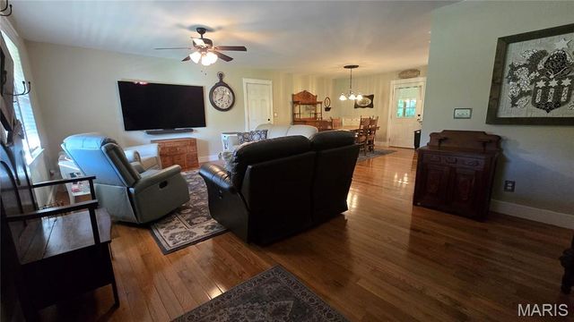 831 Old Colony Road, Defiance, MO 63341