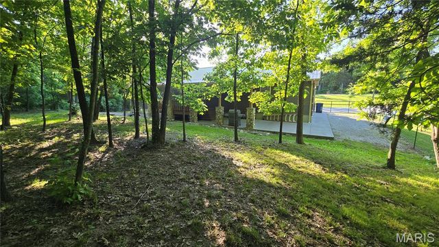 831 Old Colony Road, Defiance, MO 63341