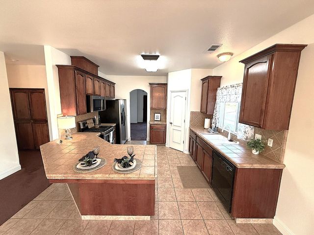 3817 Dockery Avenue, Selma, CA 93662