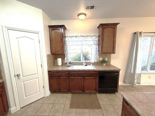 3817 Dockery Avenue, Selma, CA 93662