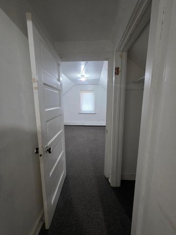 1123 6th Street E, Saint Paul, MN 55106