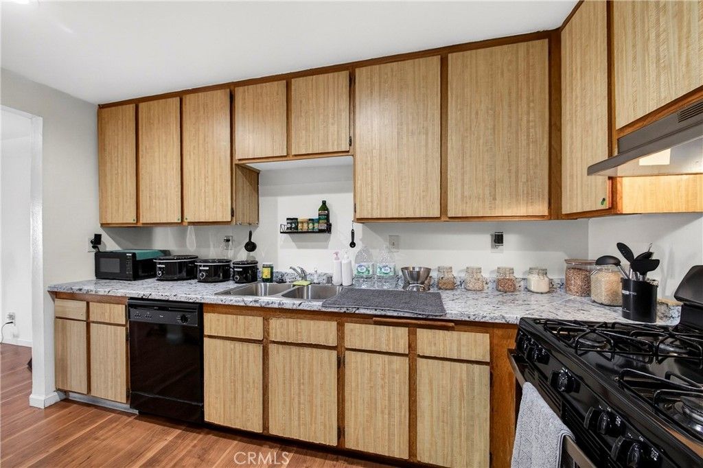 Image 3 of property listing at 1218 S Cypress Avenue B, Ontario, CA 91762