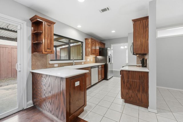 9101 Willowbrook Drive, Rowlett, TX 75088