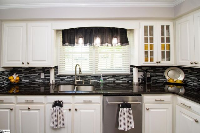230 Jenkins Circle, Townville, SC 29689