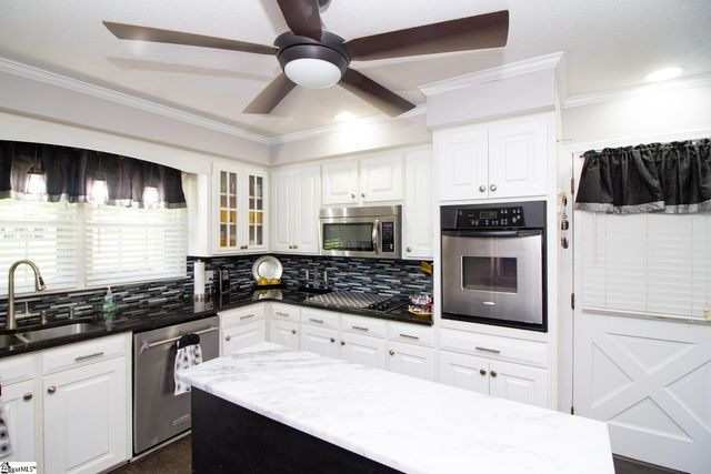 230 Jenkins Circle, Townville, SC 29689