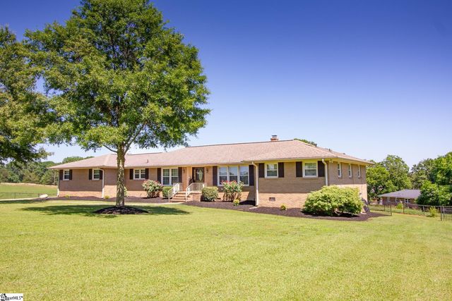 230 Jenkins Circle, Townville, SC 29689