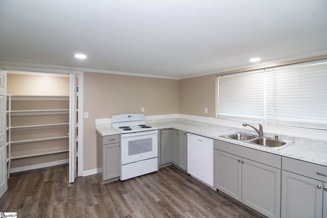 230 Jenkins Circle, Townville, SC 29689