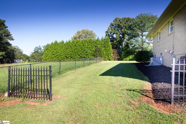 230 Jenkins Circle, Townville, SC 29689