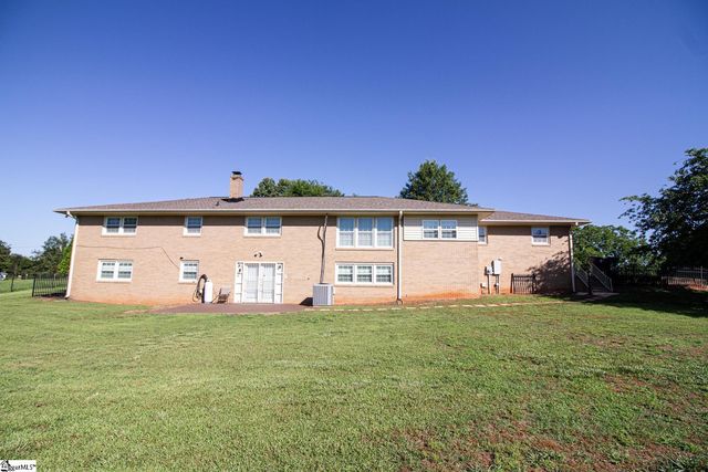 230 Jenkins Circle, Townville, SC 29689