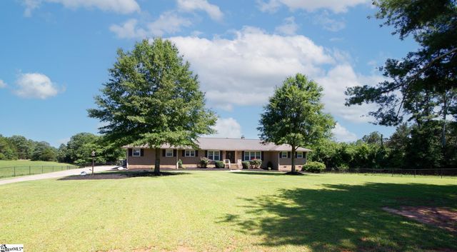 230 Jenkins Circle, Townville, SC 29689