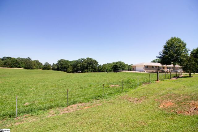 230 Jenkins Circle, Townville, SC 29689