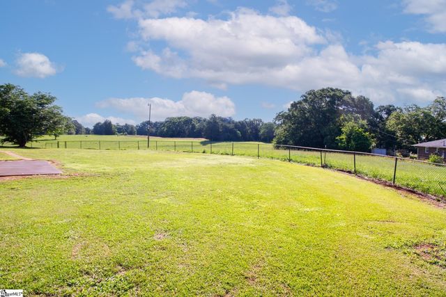 230 Jenkins Circle, Townville, SC 29689