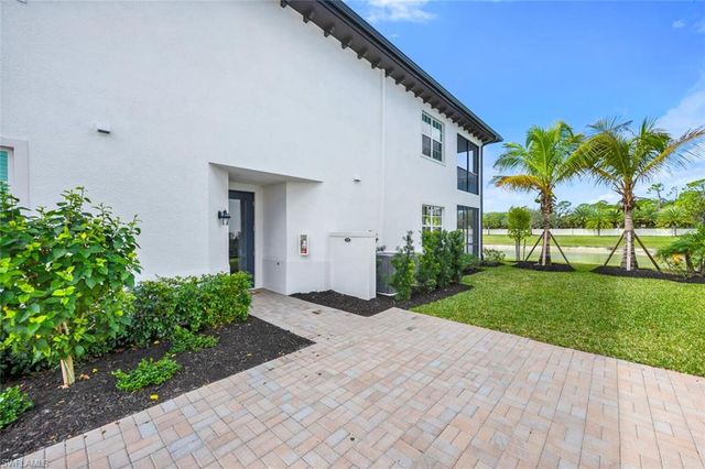 16885 Fairgrove Way Unit 102, Naples, FL 34110