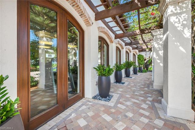 16885 Fairgrove Way Unit 102, Naples, FL 34110