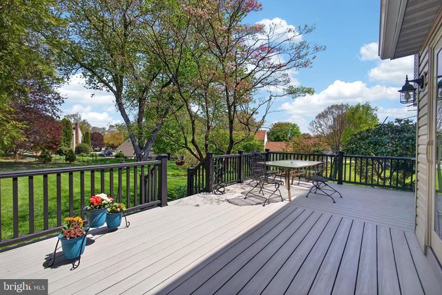 1115 LOFTING LN, West Chester, PA 19382