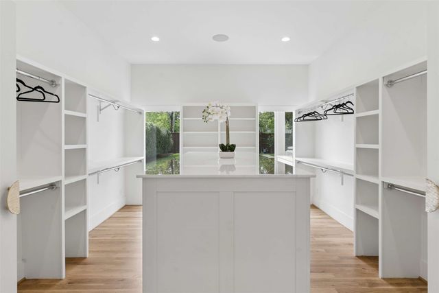 6452 Lavendale Avenue, Dallas, TX 75230