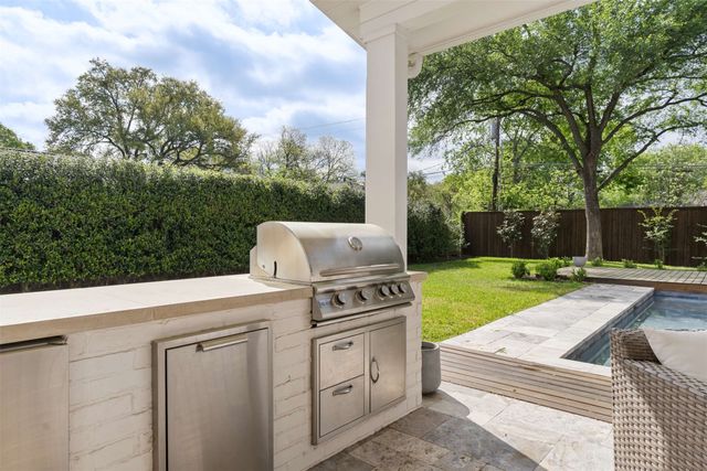 6452 Lavendale Avenue, Dallas, TX 75230