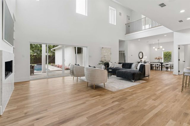 6452 Lavendale Avenue, Dallas, TX 75230