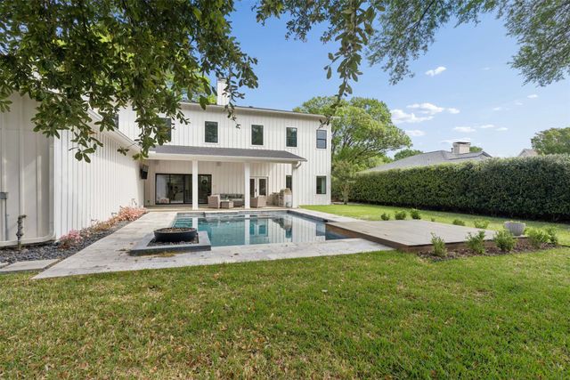 6452 Lavendale Avenue, Dallas, TX 75230