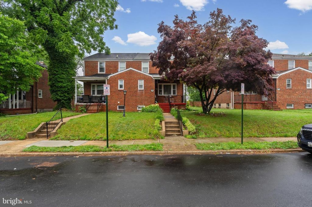 Image 10 of property listing at 3920 ROSECREST AVE, Baltimore, MD 21215