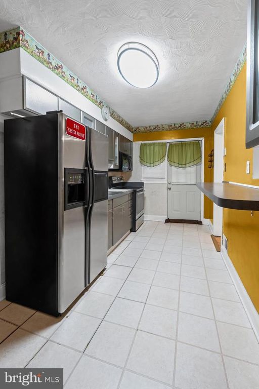 Image 12 of property listing at 3920 ROSECREST AVE, Baltimore, MD 21215