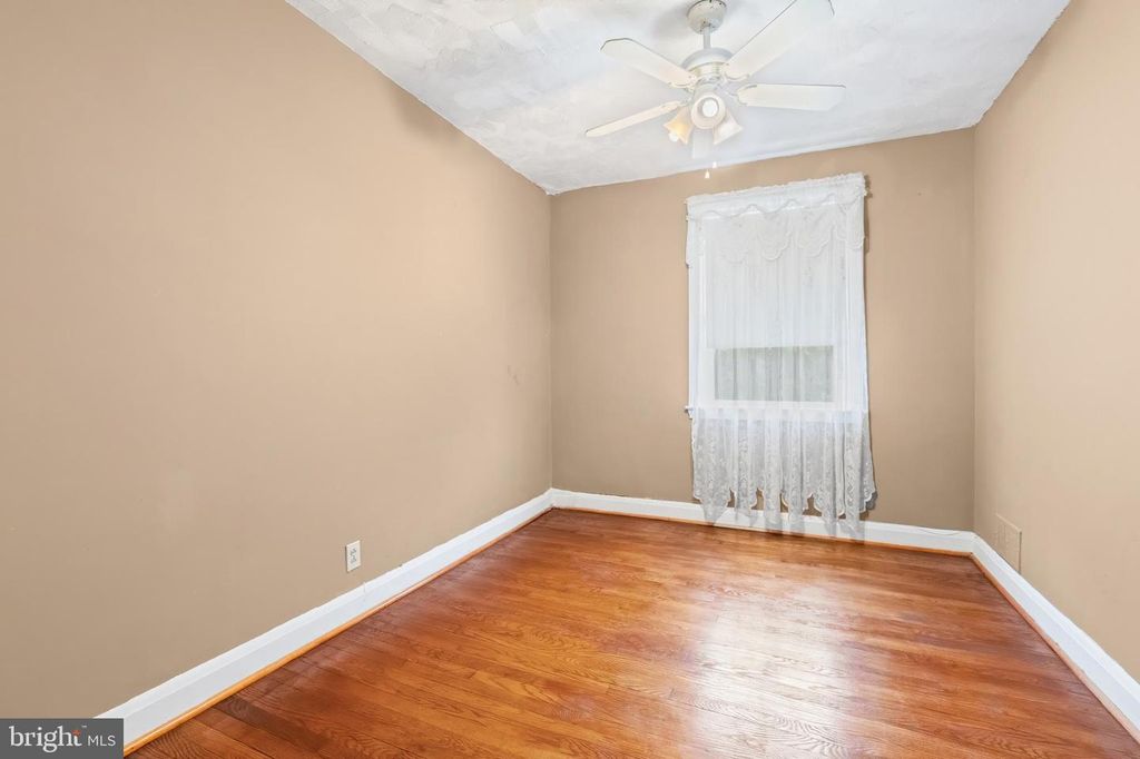 Image 19 of property listing at 3920 ROSECREST AVE, Baltimore, MD 21215