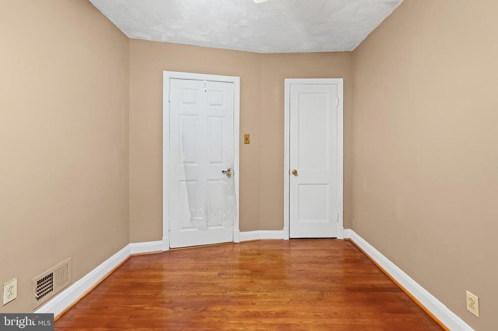 Image 20 of property listing at 3920 ROSECREST AVE, Baltimore, MD 21215