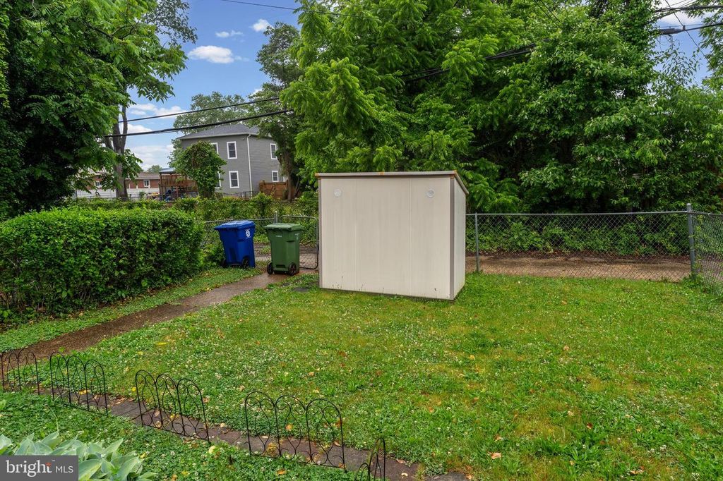 Image 28 of property listing at 3920 ROSECREST AVE, Baltimore, MD 21215