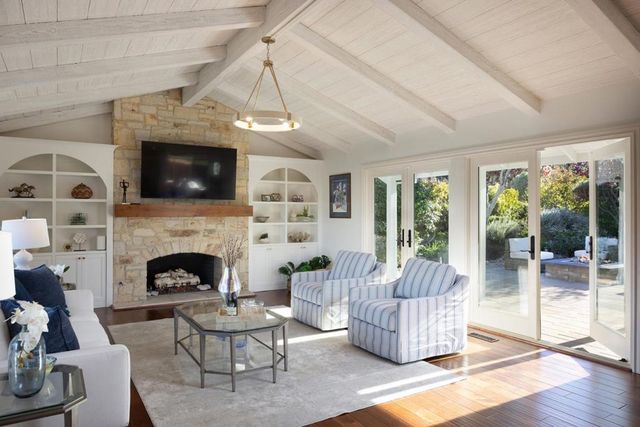 8022 River Place, Carmel, CA 93923