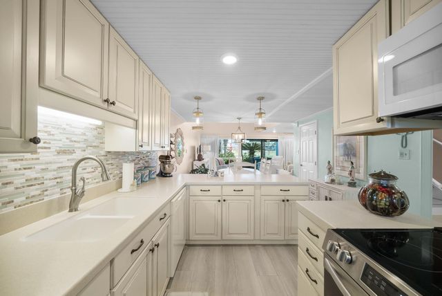 22400 Front Beach Road UNIT 24, Panama City Beach, FL 32413