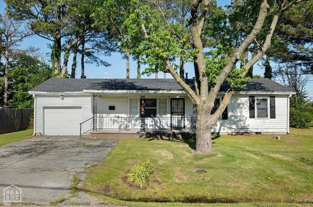 2004 S Kathleen, Jonesboro, AR 72401