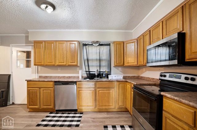 2004 S Kathleen, Jonesboro, AR 72401