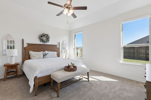 3600 Bedrock Way, Aubrey, TX 76227