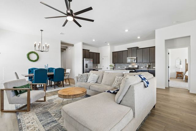 3600 Bedrock Way, Aubrey, TX 76227