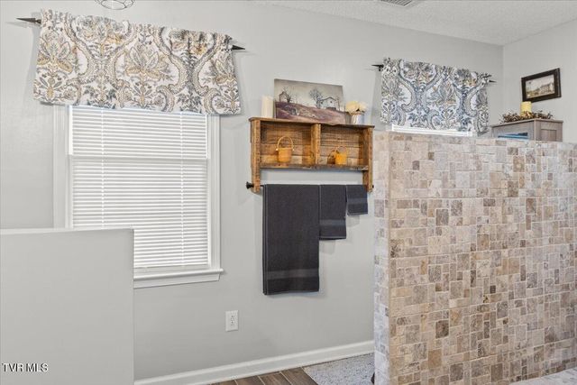 12425 Prices Bridge Road, Glade Spring, VA 24340