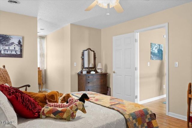 12425 Prices Bridge Road, Glade Spring, VA 24340