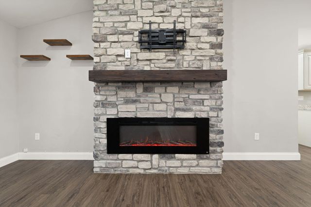909 Pine Hill Brock Road, London, KY 40741