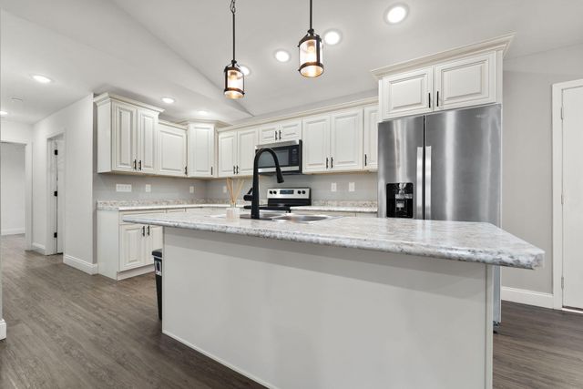 909 Pine Hill Brock Road, London, KY 40741