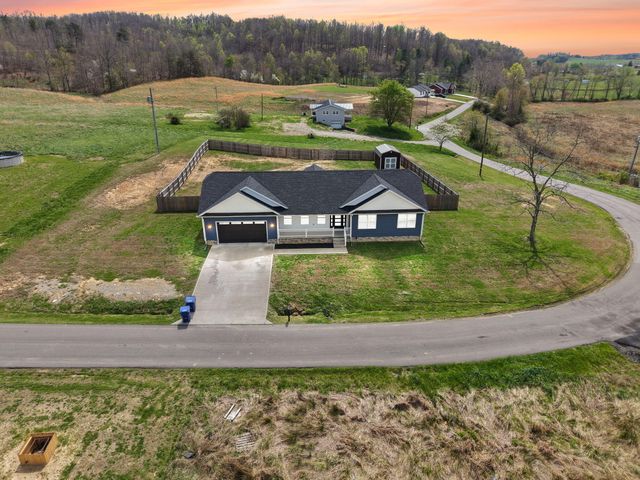 909 Pine Hill Brock Road, London, KY 40741