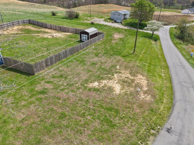 909 Pine Hill Brock Road, London, KY 40741