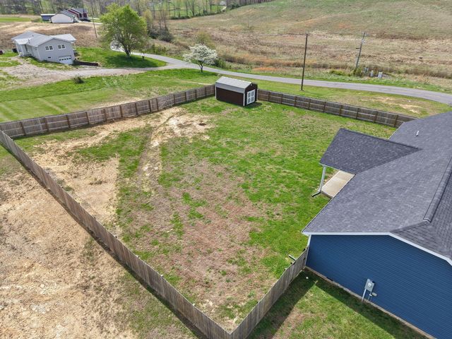 909 Pine Hill Brock Road, London, KY 40741