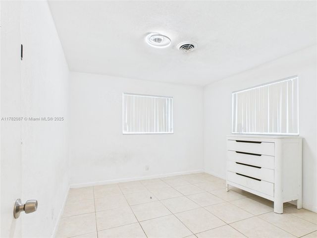 1713 SW 11th Ct, Fort Lauderdale, FL 33312